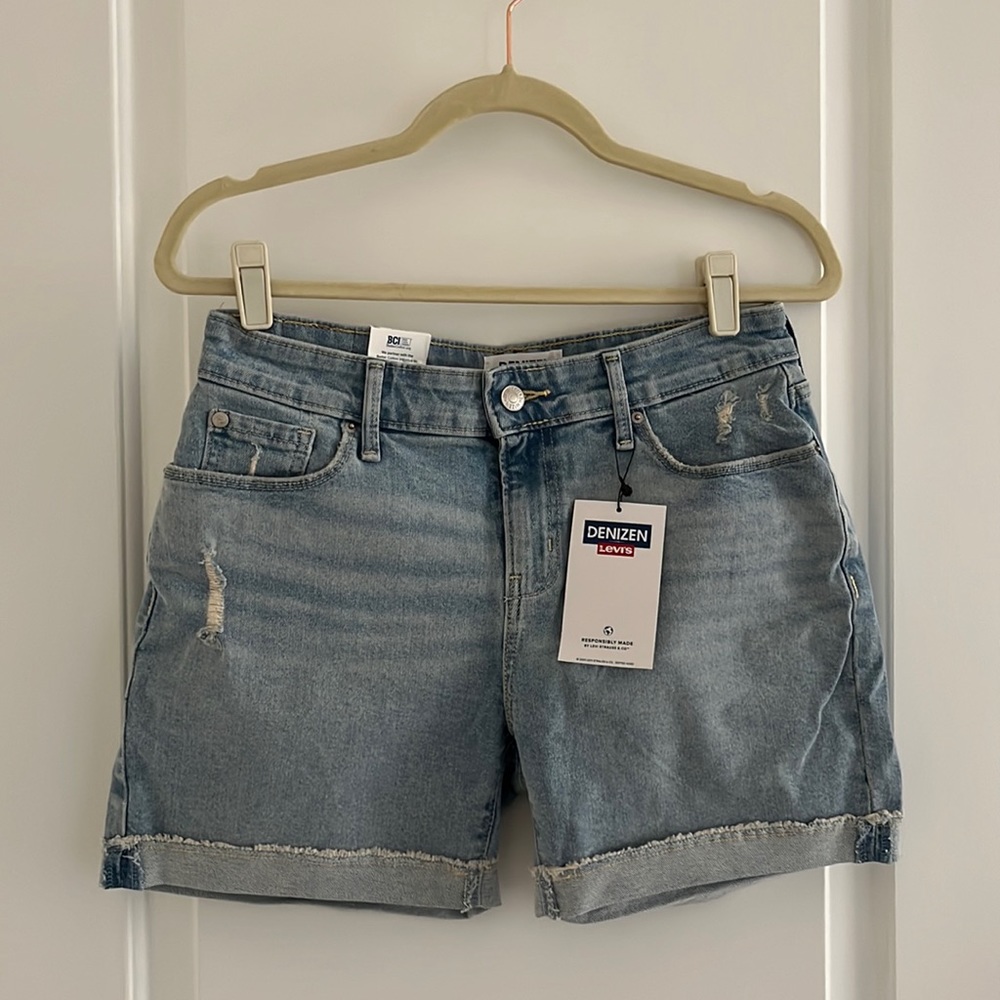 LEVI’S Mid-Rise Denim Shorts